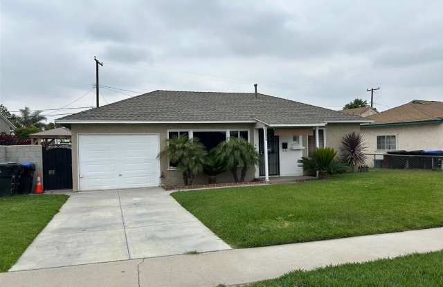 2 bed/1 bath Home - Ready to Rent! - Fenced back yard, Gardner included! - 11939 Cresson Street, Norwalk, CA 90650