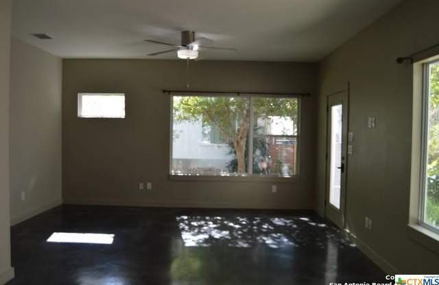 714 N Cherry Street Gallery 3