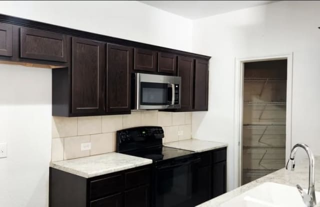 7727 Palomino Court Gallery 3