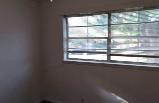1411 New Haven Gallery 4
