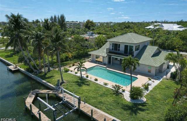 780 Beach Road Gallery 2