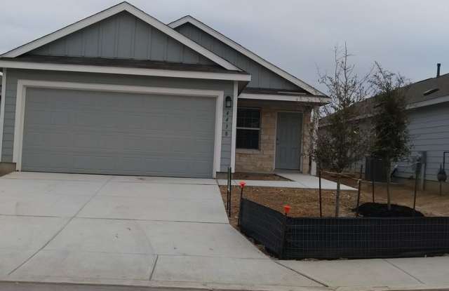 Large 4BR/2BA Home in Southeast San Antonio photos photos