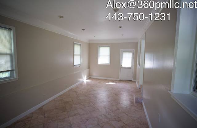 8408 Adelphi Rd Gallery 4