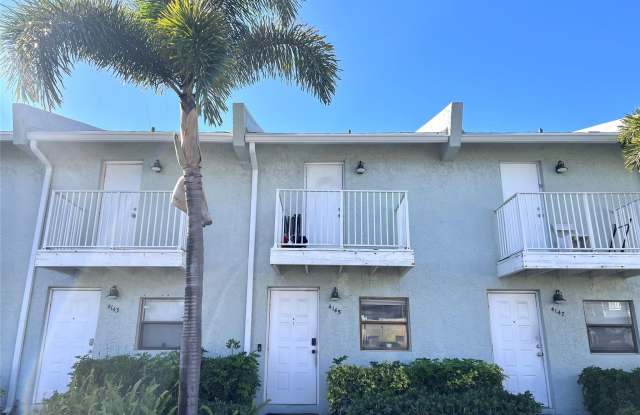 4145 NE 21st Terrace photos photos