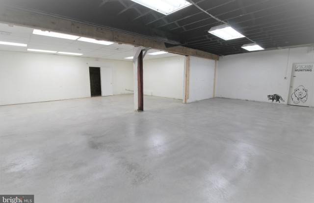 110 BRIMMER Avenue Gallery 4