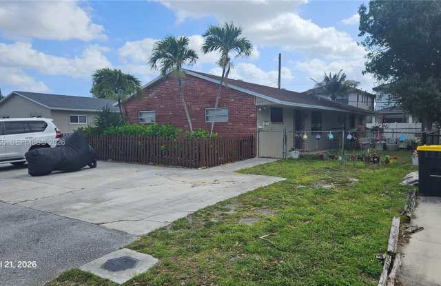 5030 SW 26th Ave photos photos