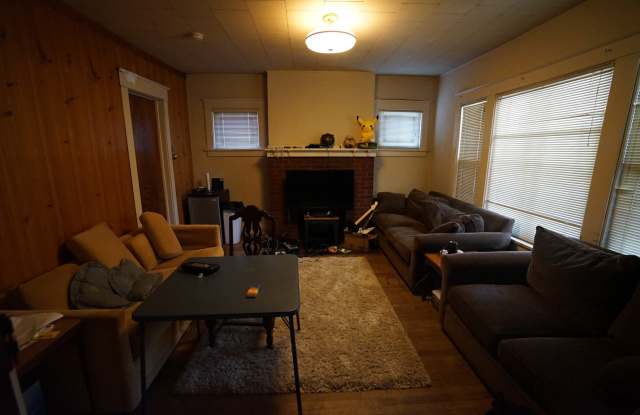 114O Gallery 4