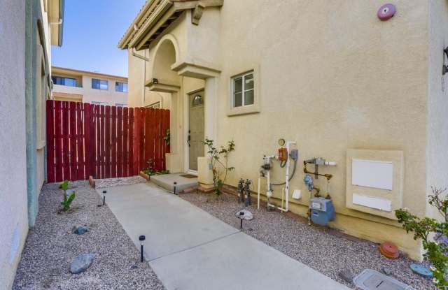 13775 Glenoaks Boulevard Gallery 3