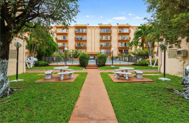 1950 W 54th St photos photos