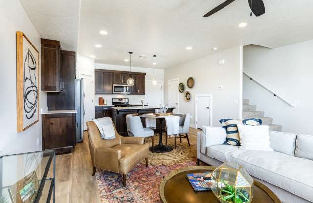 2707 East Gray Birch Drive Gallery 3