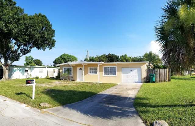 1335 Boxwood Drive - 1335 Boxwood Drive, Melbourne, FL 32935