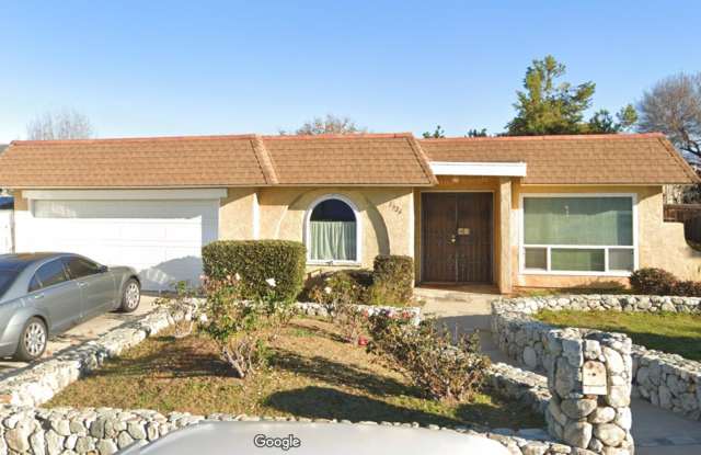 Beautiful Ranch-Style 4 Bed/2 Bath Home with Pool - Pet Friendly! - 1626 West Augusta Drive, San Marcos, CA 92069