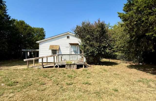 Two Bedroom Rental in Lone Grove photos photos