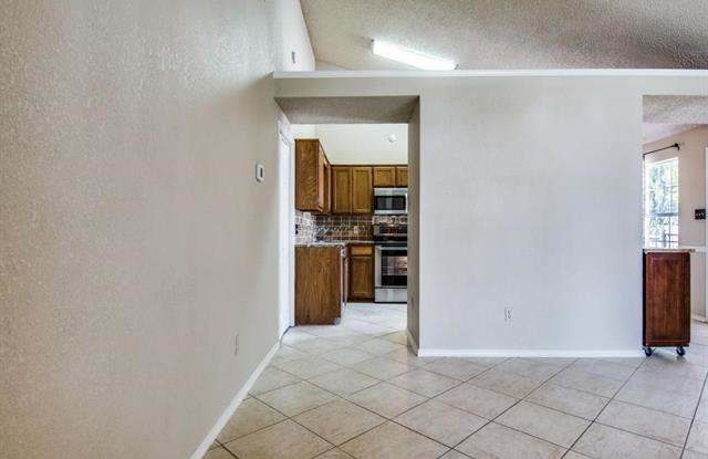 2507 Silvermeadow Lane Gallery 4