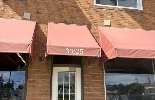 31825 Mound Road Gallery 3