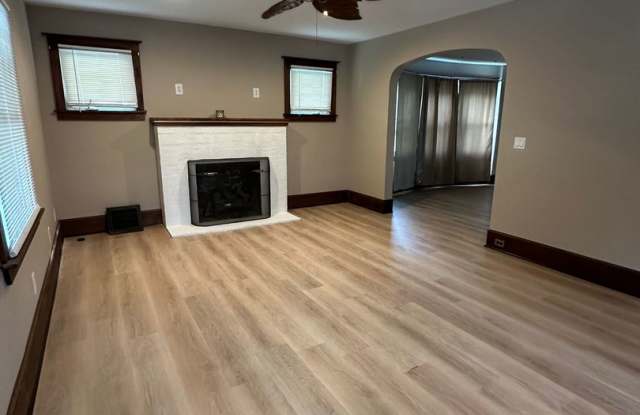 Well maintained 4 bedroom 2 bathroom home Gallery 3
