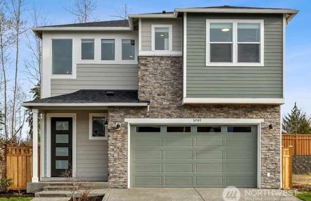 Gorgeous large 4 bedroom home in Tehaleh available now!! photos photos