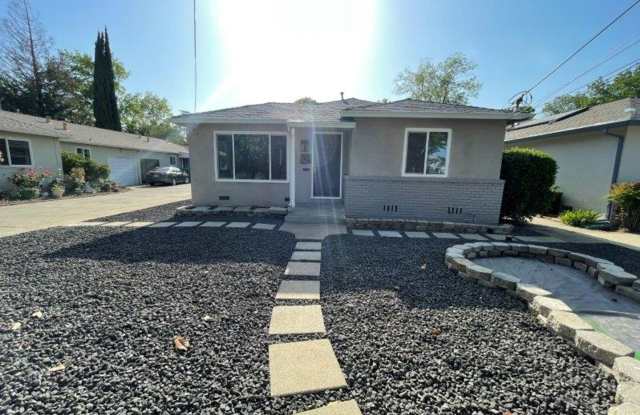 Gorgeous 2 Bedroom in Tahoe Park - 2868 59th Street, Sacramento, CA 95817