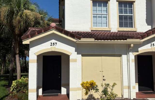 Bright  Beautiful 2/2 Condo in The Estates of Stuart photos photos