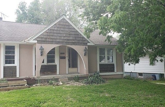 11411 East 14th Street South - 11411 E 14th St S, Independence, MO 64052