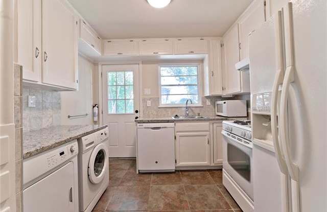 6525 Saint Moritz Avenue Gallery 4