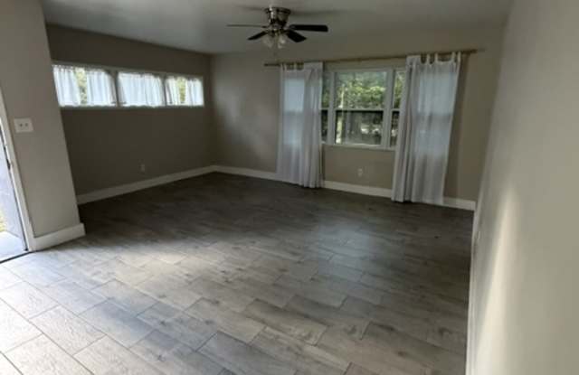 508 NW 36th Drive Gallery 2