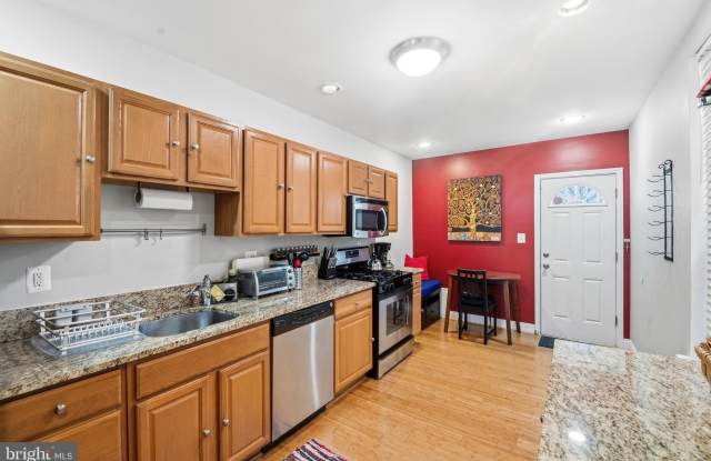 2040 ORLEANS Street photos photos