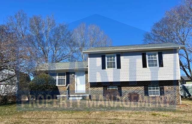 Three bedroom home in a quiet neighborhood! photos photos