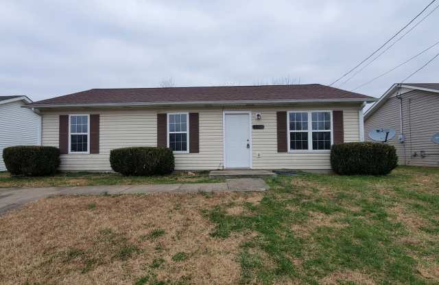 $1200.00 Beautiful 3 Bedroom 1.5 Bath Ranch Home - 1116 Keith Avenue, Oak Grove, KY 42262