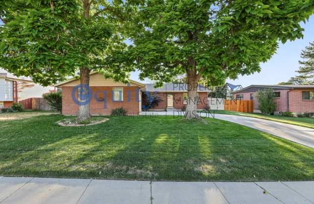 7102 Brookhill Drive East photos photos