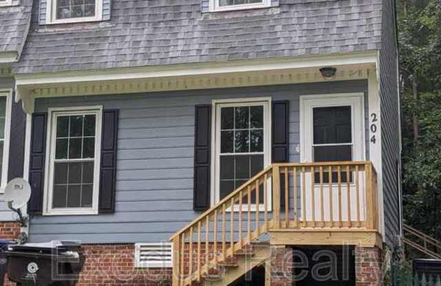 204 Jamestown photos photos