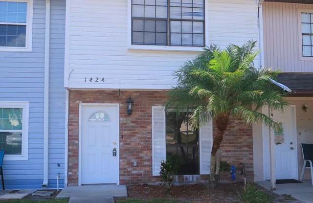 1424 Ridge Lake Ct Lakeland, FL 33801 MOVE IN SPECIAL!! Waived $350 Cleaning Fee!!!!! - 1424 Ridge Lake Court, Combee Settlement, FL 33801