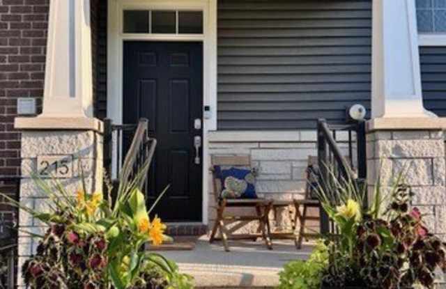 215 N Sydney Court photos photos
