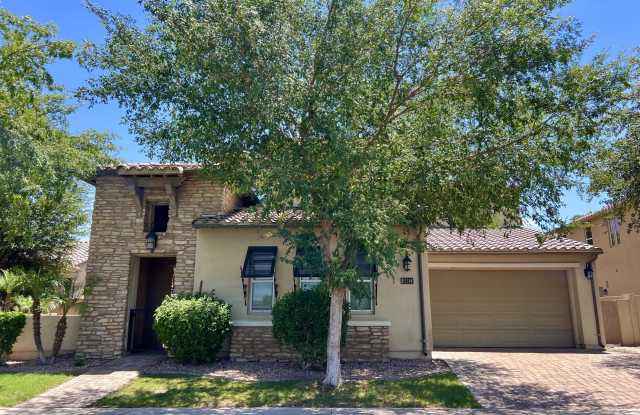 4443 S GREYTHORNE Way - 4443 South Greythorne Way, Chandler, AZ 85248