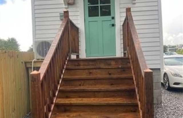 235 GOVERNOR HALL Street photos photos