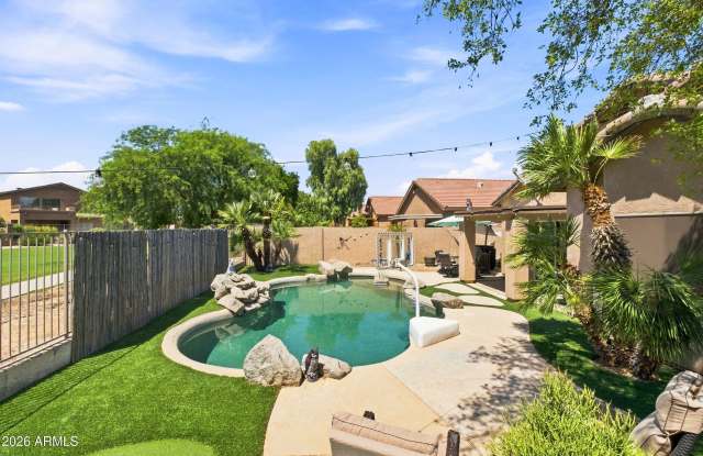 15341 W MAUI Lane Gallery 1