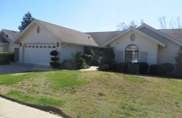 North Fresno Home, 3BR/2BA, Built 1989 - Lots of Amenities! photos photos