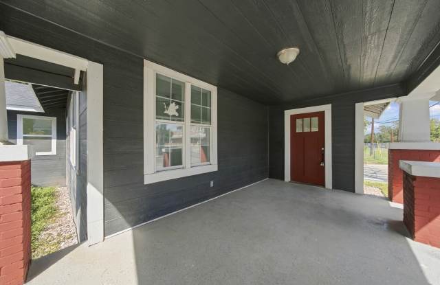 501 Hunstock Avenue Gallery 3