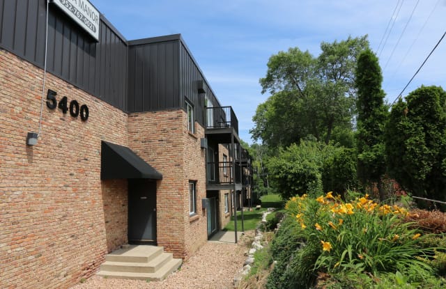 Edina Manor Gallery 4