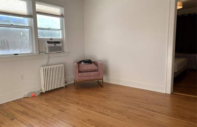 185 Forest Avenue Gallery 3