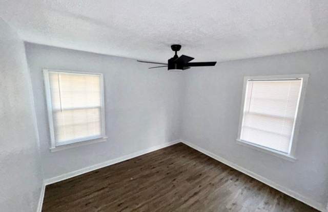 Quaint 4 bed 2 bath home Gallery 4