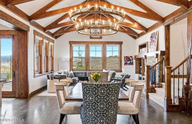9465 N Tuhaye Park Drive Gallery 3