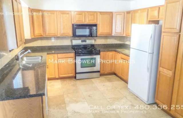 16602 N 16th Pl Gallery 3