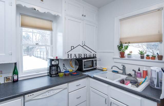 Updated Craftsman Living: 2BR/2BA + Den in NW Rochester photos photos Updated Craftsman Living: 2BR/2BA + Den in NW Rochester photos photos