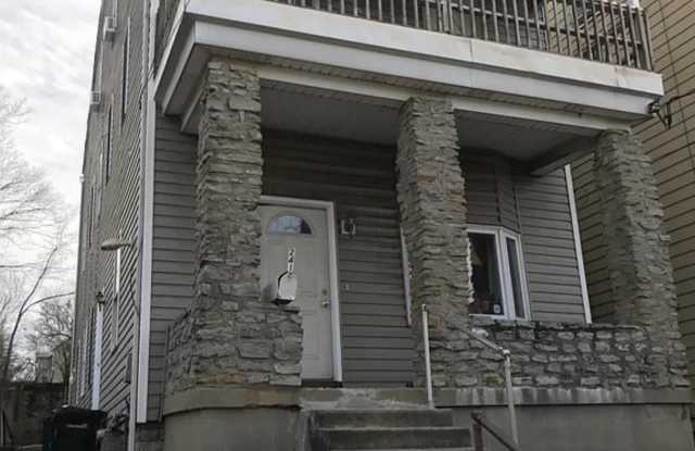 241 E University Avenue photos photos