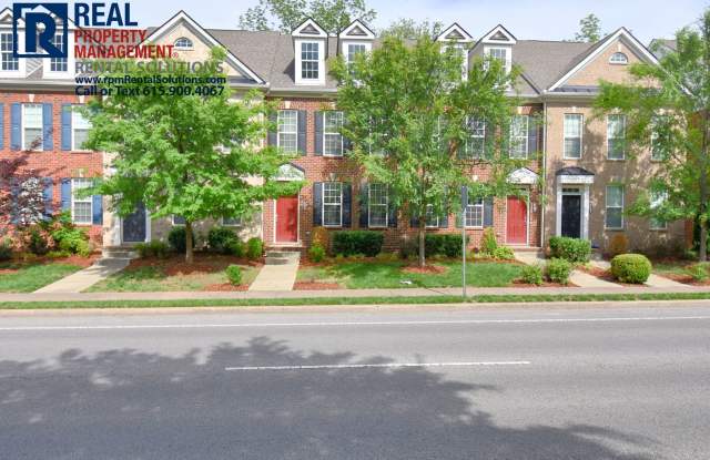 Gorgeous luxury 2BD/2.5BA M'boro townhome across from MTSU! Attached garage & washer/dryer! photos photos
