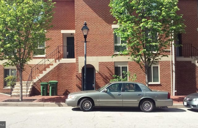 158 W BARRE STREET - 158 West Barre Street, Baltimore, MD 21201