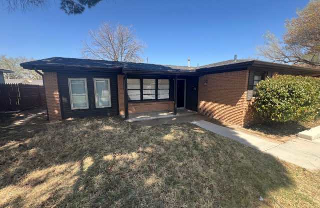 Pre Leasing for Fall 2025!! photos photos