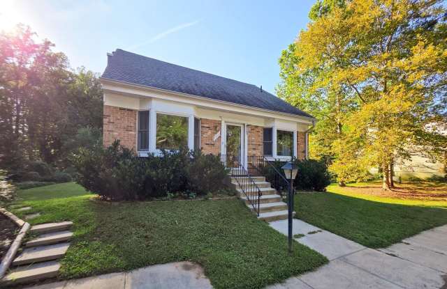 9910 KINGSBRIDGE Drive Gallery 1