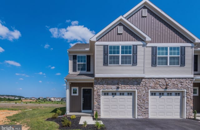 1752 FAIRBANK LANE - 1752 Fairbank Ln, Cumberland County, PA 17055